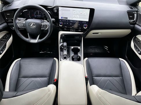 Used 2024 Lexus NX 300h AWD w/ Luxury Package image 9