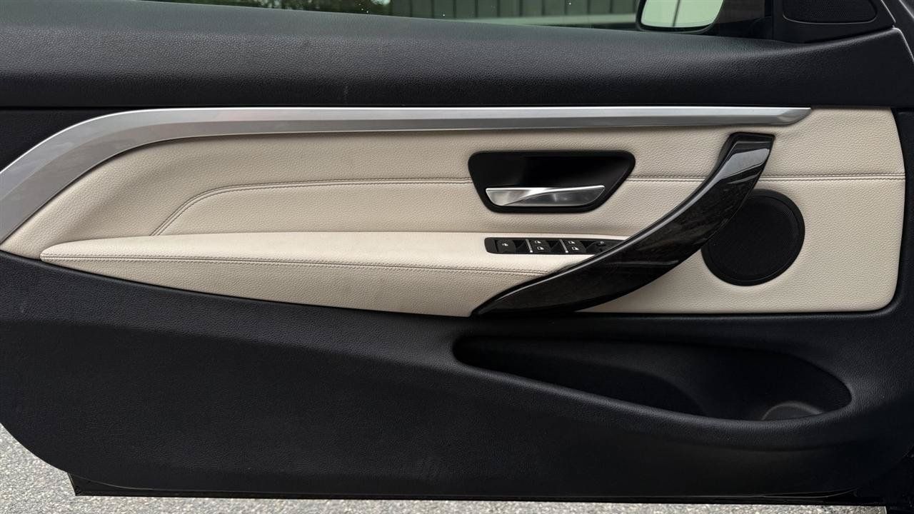 Used 2020 BMW 430i Convertible w/ Convenience Package RWD image 12