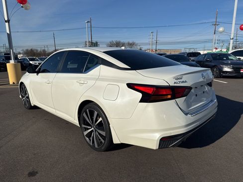 Used 2022 Nissan Altima 2.5 SR image 7