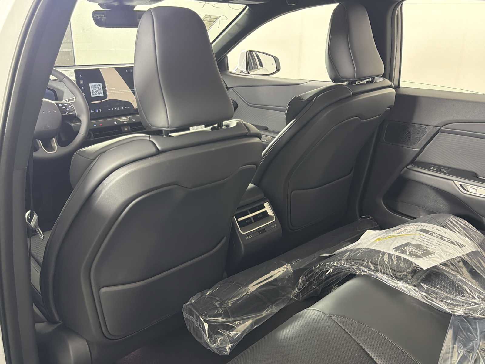 New 2026 Lexus ES 350e w/ Convenience Package FWD image 35