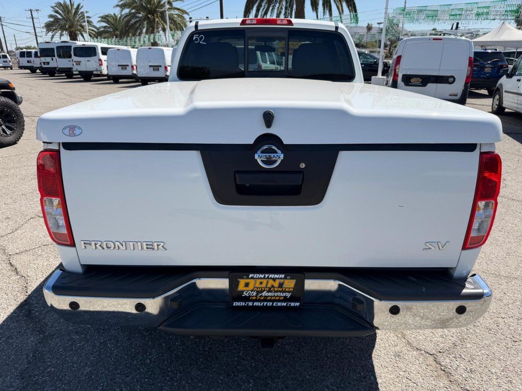 Used 2016 Nissan Frontier SV w/ SV Value Truck Package RWD image 7
