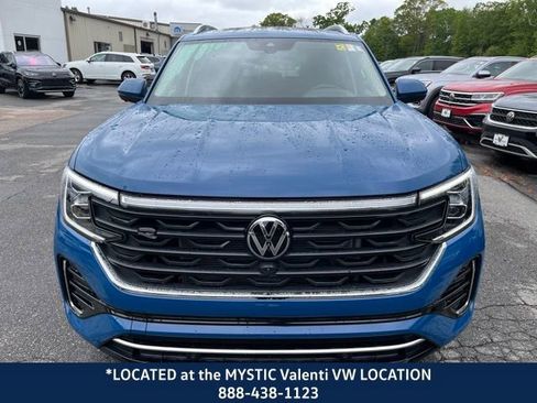 Certified 2025 Volkswagen Atlas SEL Premium R-Line image 3