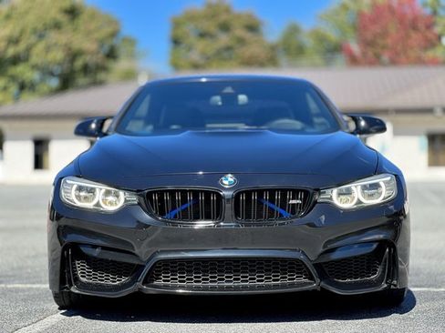 Used 2016 BMW M4 Convertible image 2