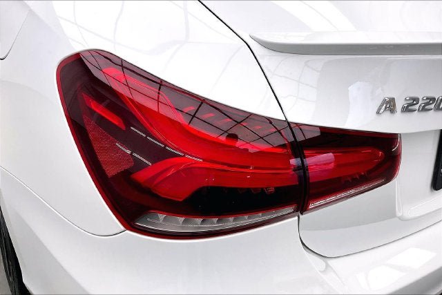 Used 2019 Mercedes-Benz A 220 4MATIC image 27