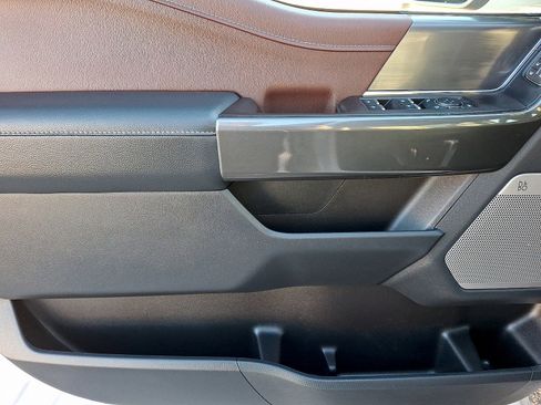 Used 2022 Ford F150 Lariat w/ Equipment Group 502A High image 12