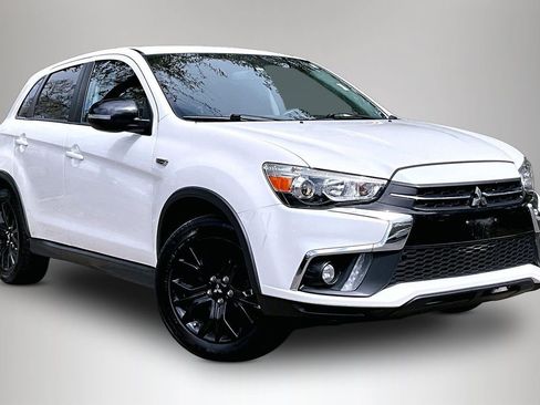 Used 2019 Mitsubishi Outlander Sport LE image 2