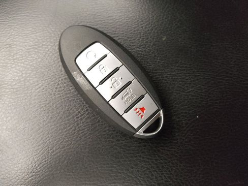 Used 2016 Nissan Rogue SV AWD/4WD image 27