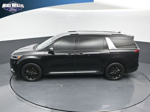 Used 2022 Kia Carnival SX image 12