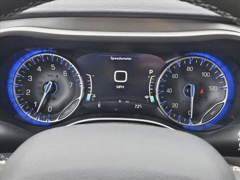 New 2025 Chrysler Pacifica Select image 10