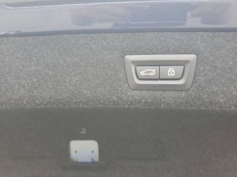 Used 2022 BMW 540i w/ Convenience Package RWD image 15