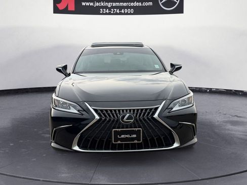 Used 2024 Lexus ES 350 w/ Premium Package FWD image 8