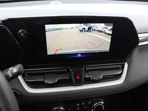 Used 2025 Chevrolet TrailBlazer LT image 26