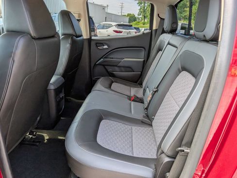 Used 2017 Chevrolet Colorado Z71 AWD/4WD image 15