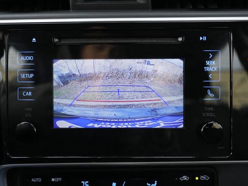 Used 2019 Toyota Corolla LE image 44