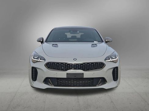 Used 2019 Kia Stinger GT1 image 9
