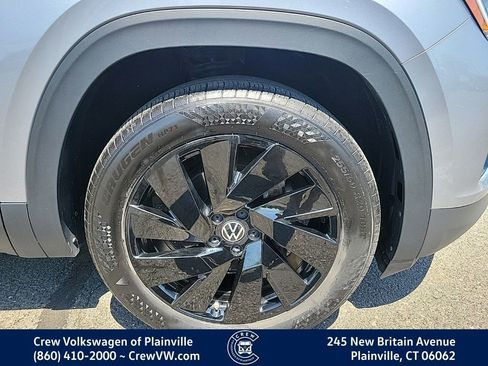 Certified 2024 Volkswagen Atlas Cross Sport SE AWD/4WD image 20