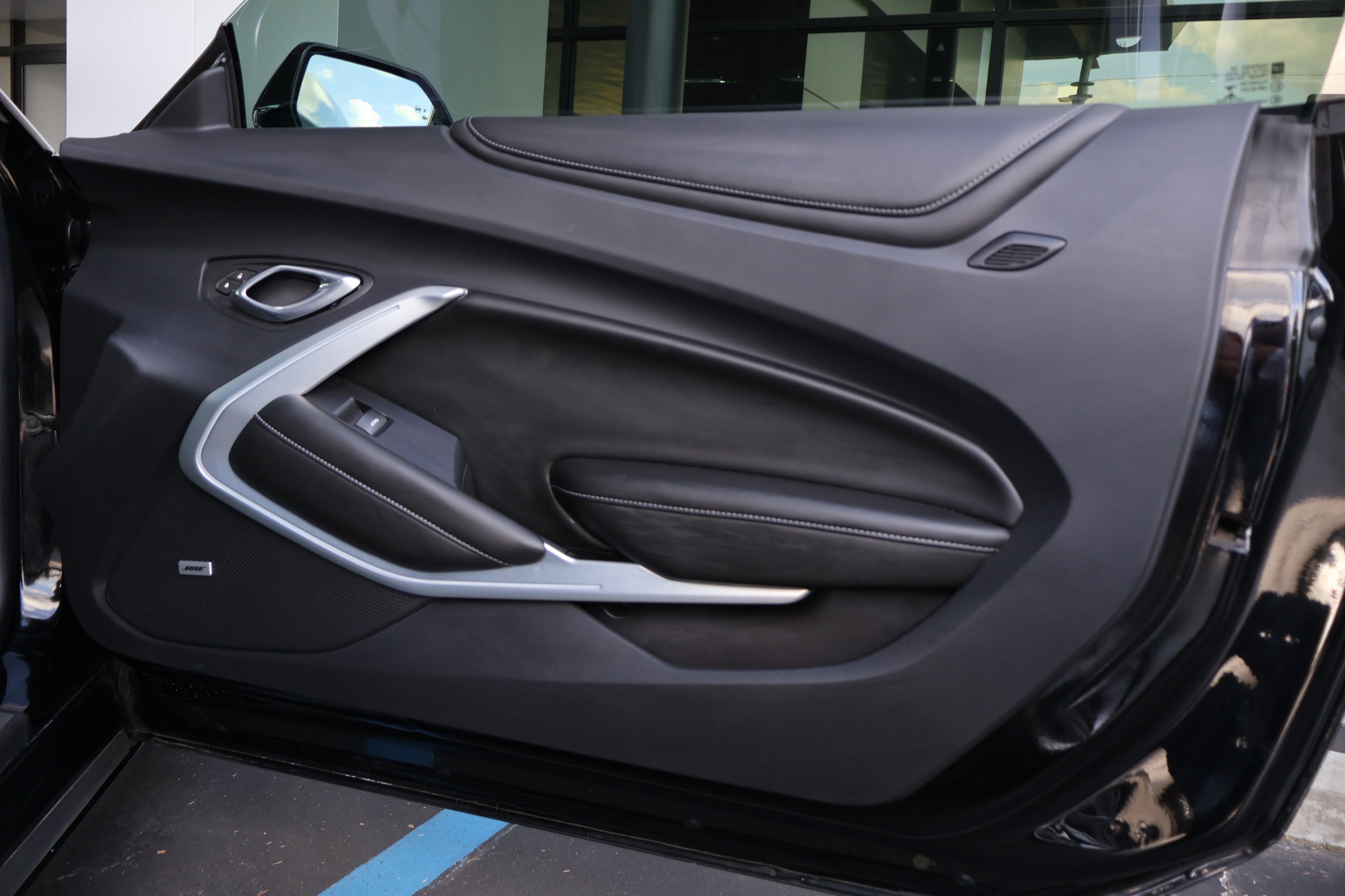 Used 2016 Chevrolet Camaro SS RWD image 17