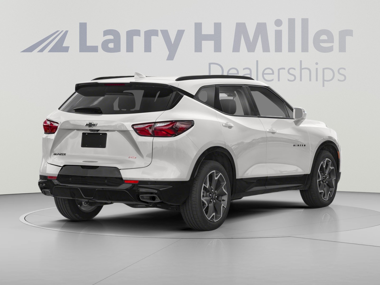 Used 2019 Chevrolet Blazer RS FWD image 2