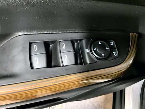 Used 2019 GMC Acadia SLE AWD/4WD image 32