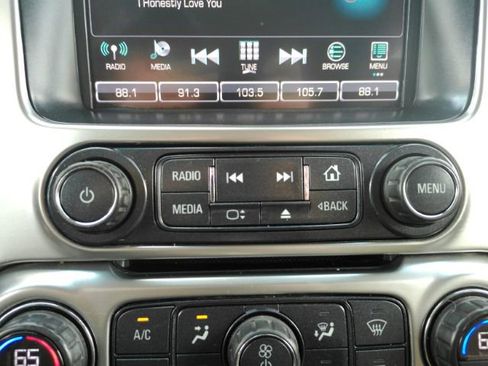 Used 2016 Chevrolet Suburban LT RWD image 49