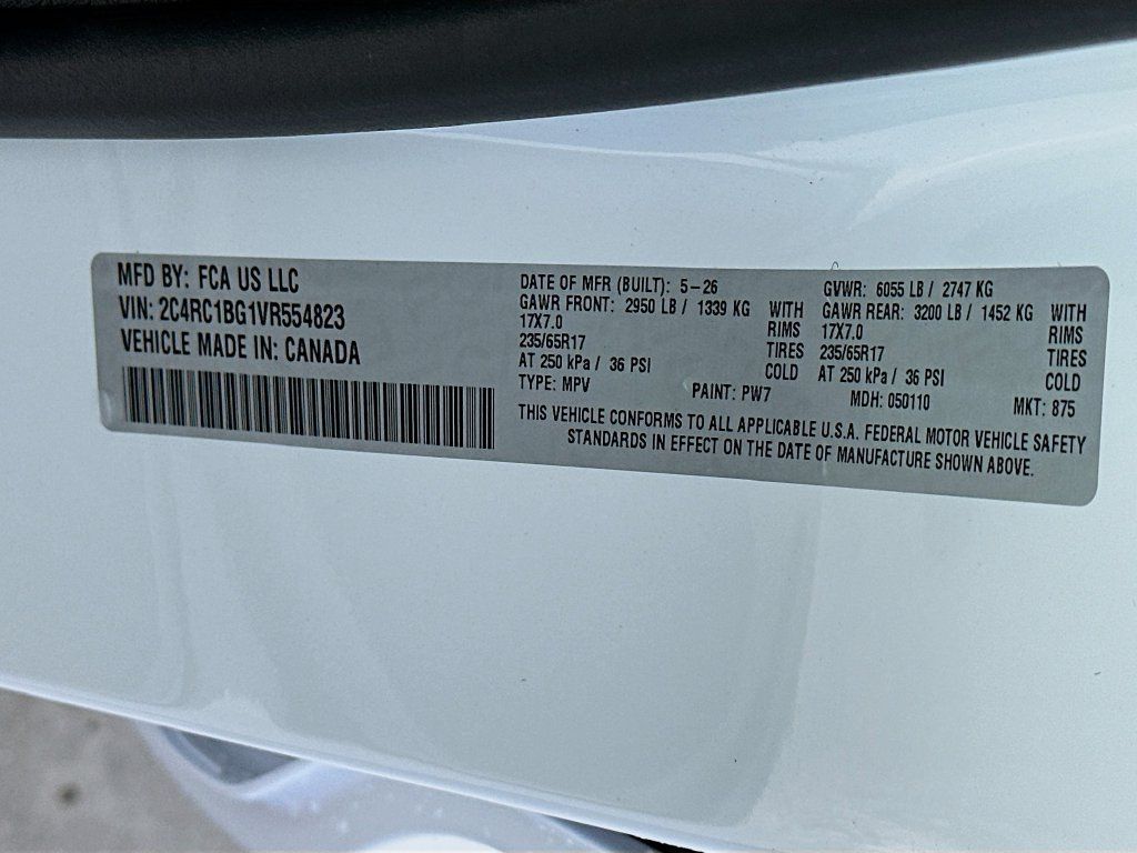 New 2027 Chrysler Pacifica Select FWD image 18