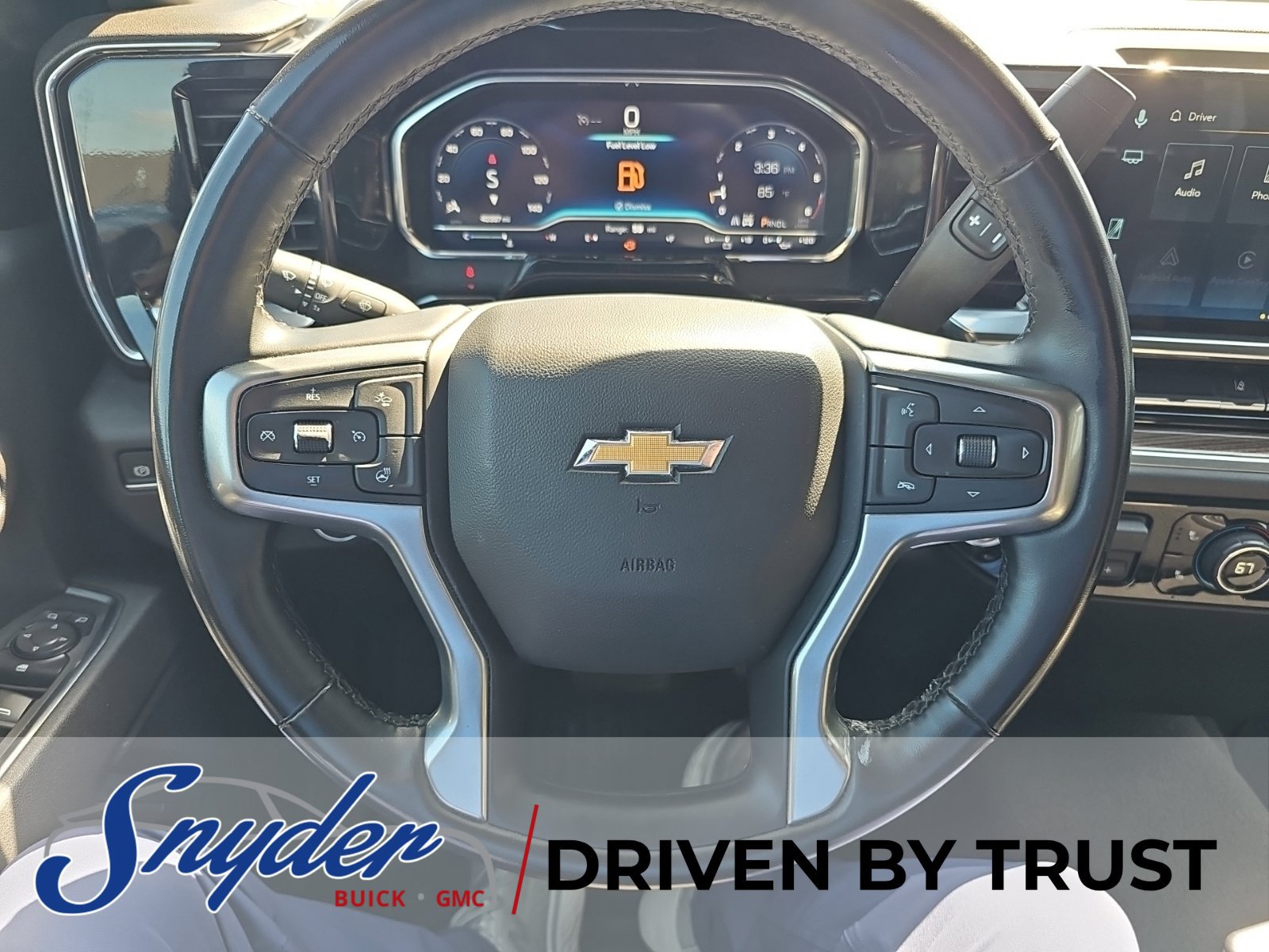 Used 2025 Chevrolet Silverado 2500 LT w/ Convenience Package AWD/4WD image 13