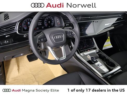 New 2025 Audi Q7 3.0T Premium Plus image 2