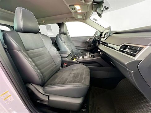 Used 2023 Mitsubishi Outlander SE image 26