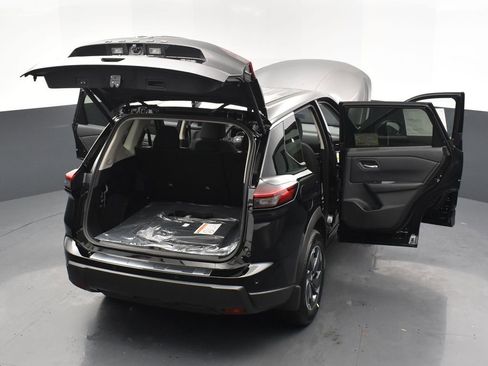 New 2026 Nissan Rogue SV w/ Cold Weather Package image 31
