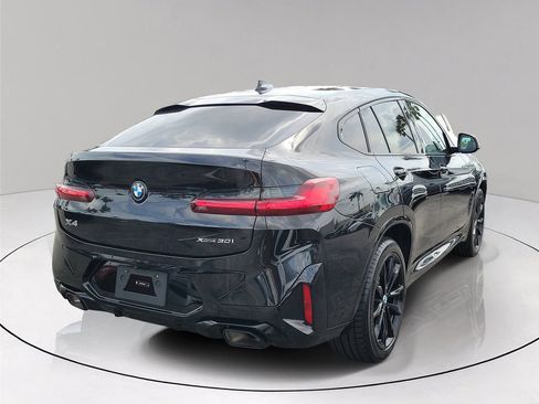 Used 2025 BMW X4 xDrive30i w/ M Sport Package AWD/4WD image 6