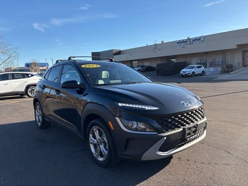 Used 2023 Hyundai Kona SEL image 1