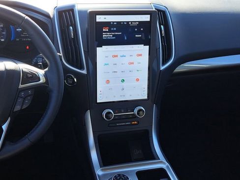 Certified 2023 Ford Edge SEL w/ Convenience Package image 28