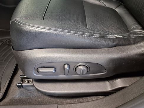 Used 2021 Chevrolet Blazer LT FWD image 20
