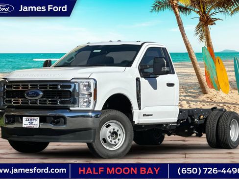 Used 2024 Ford F350 XLT image 1
