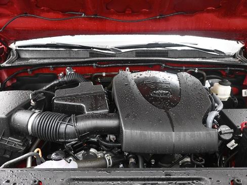 Used 2020 Toyota Tacoma SR5 image 23