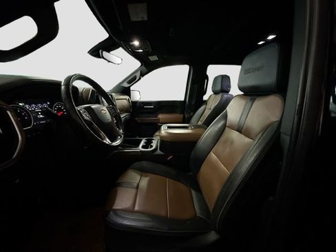 Used 2021 Chevrolet Silverado 1500 High Country w/ Technology Package image 23