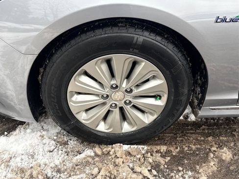 Used 2016 Hyundai Sonata SE image 12