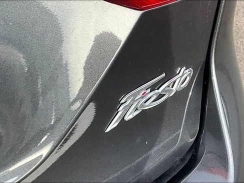 Used 2015 Ford Fiesta SE w/ Comfort Package FWD image 24