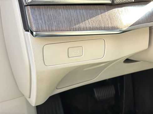 Certified 2023 Volvo XC90 B6 Plus w/ Protection Package AWD/4WD image 13