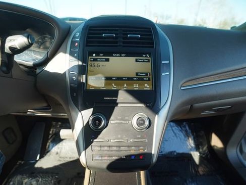 Used 2016 Lincoln MKC Reserve image 29