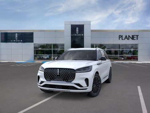 New 2026 Lincoln Aviator Black Label w/ Dynamic Handling Package AWD/4WD image 2