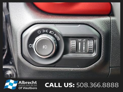 Used 2019 Jeep Wrangler Unlimited Rubicon AWD/4WD image 22