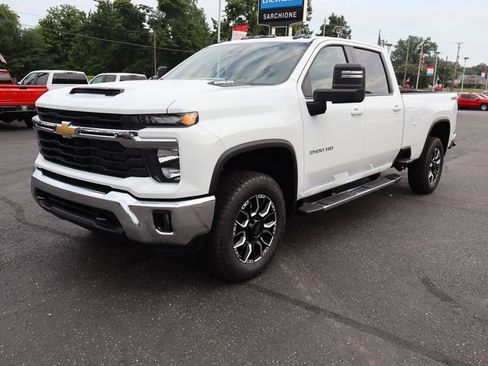 New 2026 Chevrolet Silverado 3500 LT w/ Leather Package AWD/4WD image 20