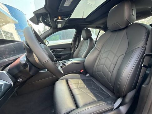 Used 2026 BMW 530i xDrive AWD/4WD image 6