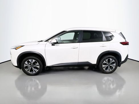 Used 2022 Nissan Rogue SV w/ SV Premium Package image 9