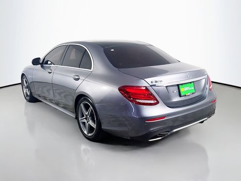 Used 2018 Mercedes-Benz E 300 4MATIC w/ Premium 2 Package (Q02) image 7