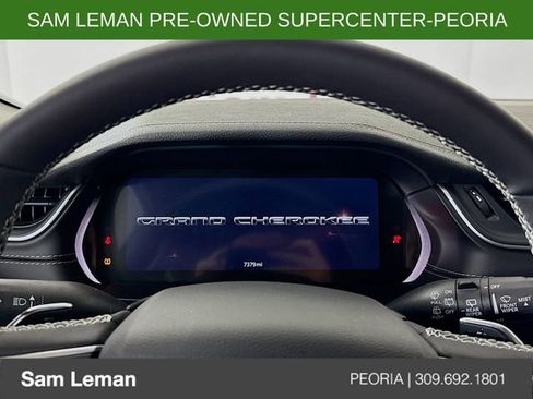 Used 2024 Jeep Grand Cherokee Limited image 12