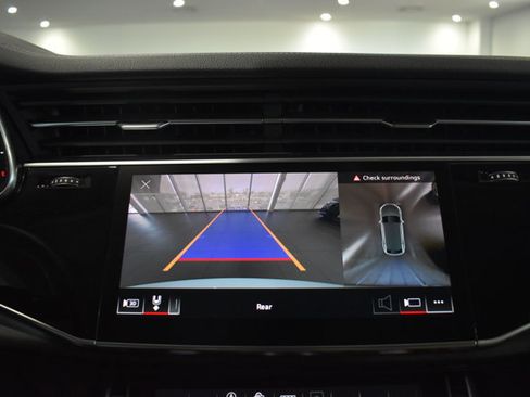 Used 2025 Audi Q8 Premium Plus w/ Premium Plus Package AWD/4WD image 15