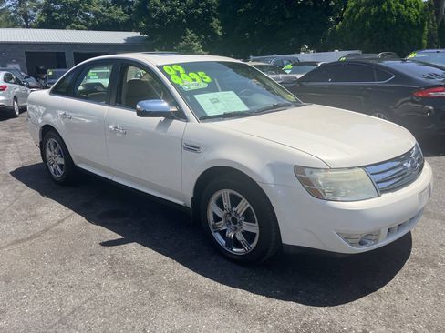 Used 2009 Ford Taurus Limited AWD/4WD image 4