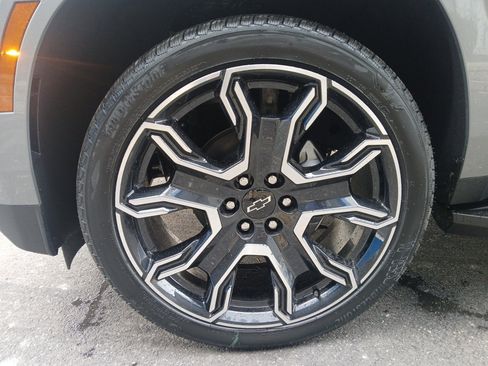 New 2026 Chevrolet Suburban RST w/ RST Capability Package image 28